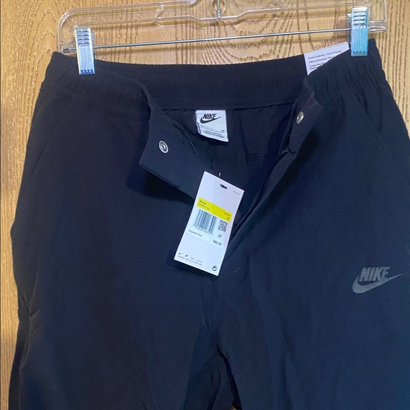 Nike Men's Black commuter pants - Picture 5 of 10